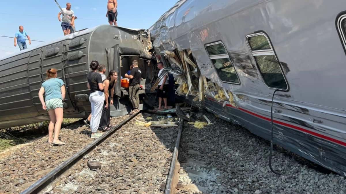 Russie: un train déraille après une collision avec un camion, plus de 100 blessés