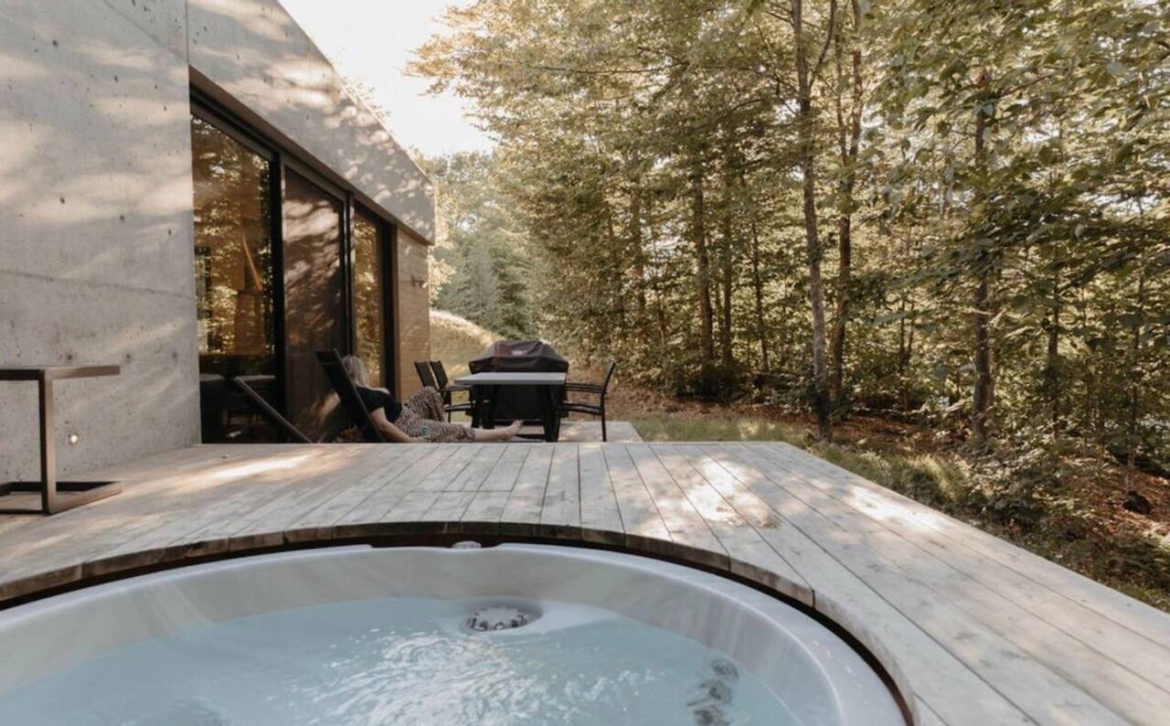 7 incroyables chalets à louer avec spa privé