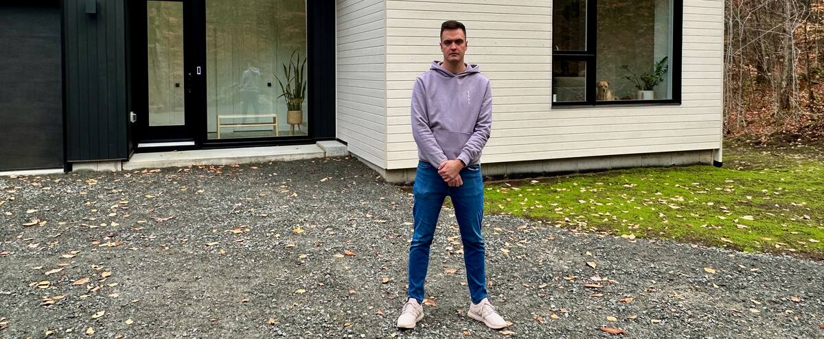 Presque trois ans à attendre Hydro: un jeune couple de Saint-Donat, toujours sans électricité, craint l'arrivée de l'hiver