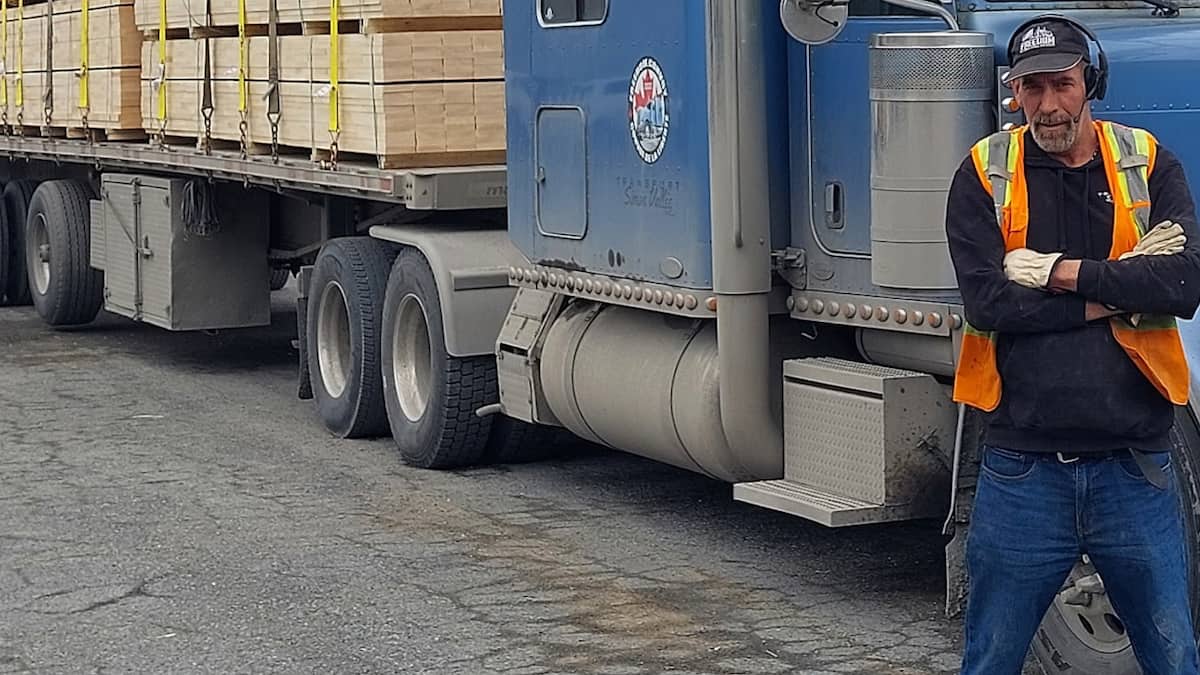 «C’est le client qui va payer en bout de ligne»: le carburant flambe, les factures aussi