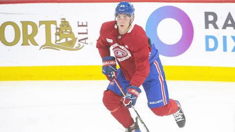 Juraj Slafkovsky avait participé au camp de perfectionnement du Canadien en juillet. Il enfilera de nouveau the uniform of the Tricolore lors d'un tournoi des recrues, cette semaine à Buffalo.