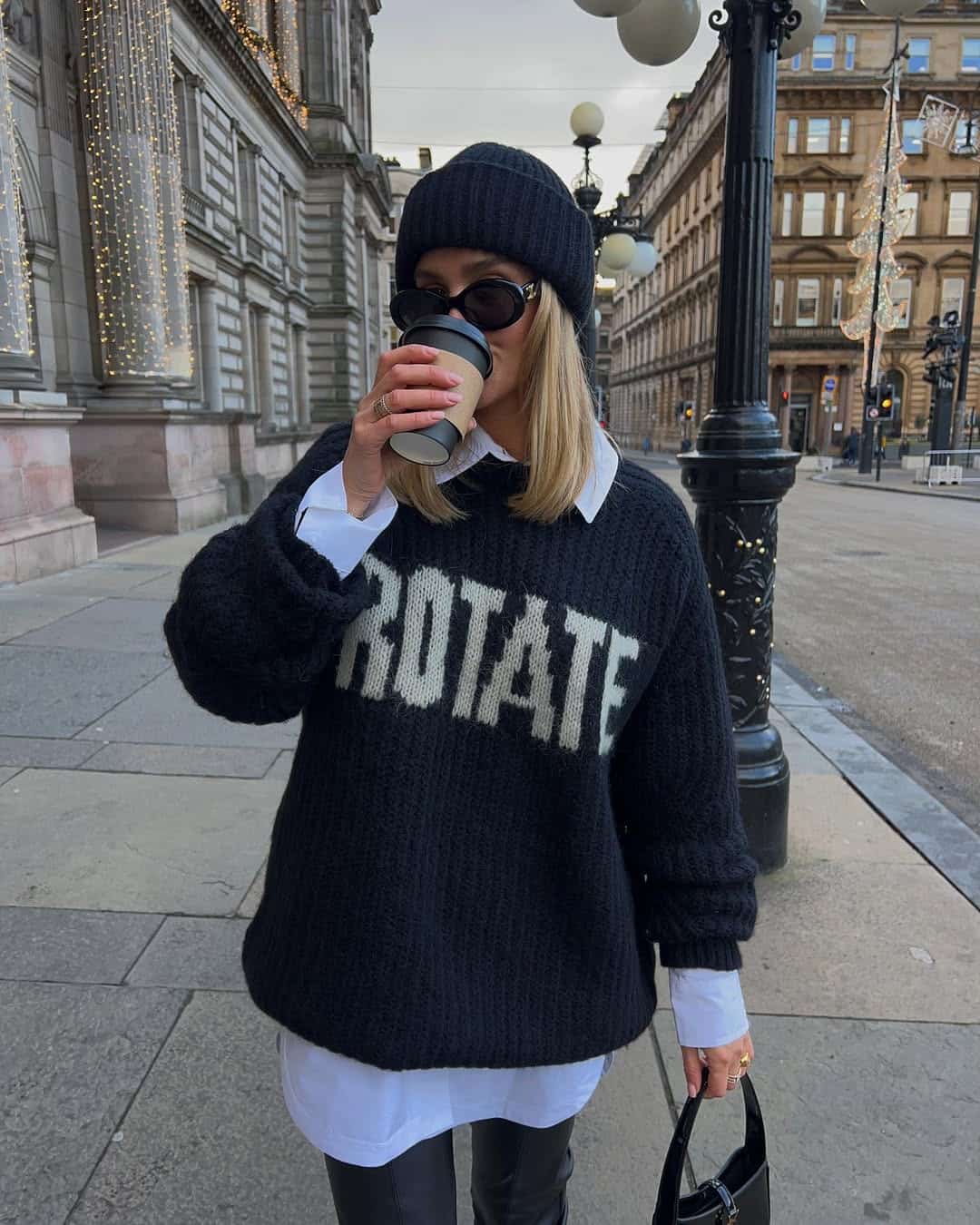 Une vente de cosmétiques à prix-mini? Oui, SVP!