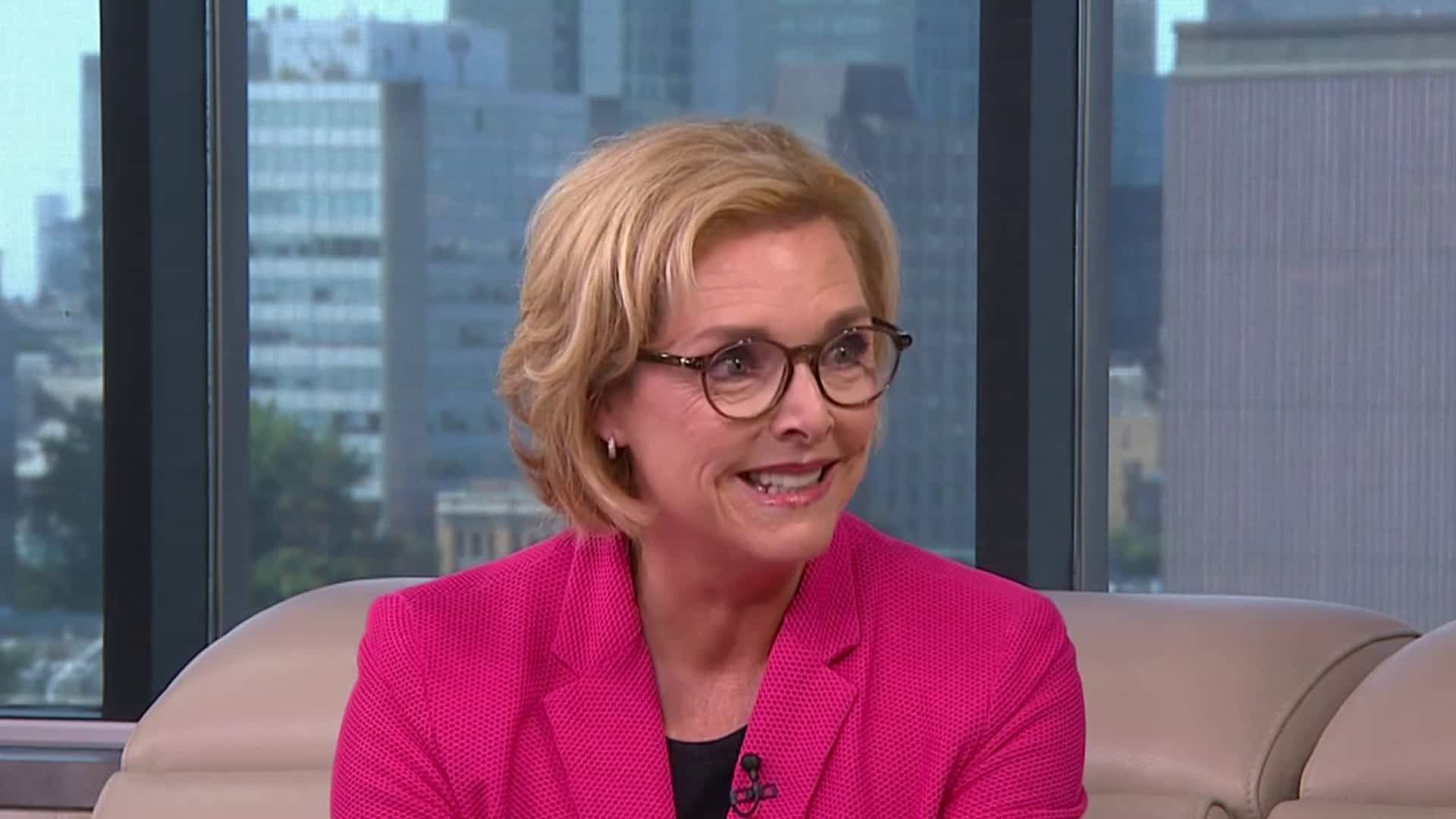 SOPHIE THIBAULT NOUS PARTAGE SA PASSION POUR LA PHOTO! Salut Bonjour