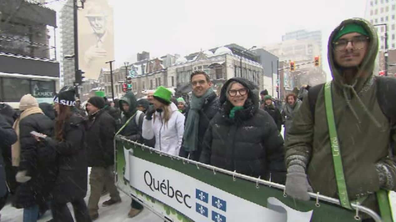 F&ecirc;te de la Saint-Patrick: voyez les images du 201e d&eacute;fil&eacute; &agrave; Montr&eacute;al