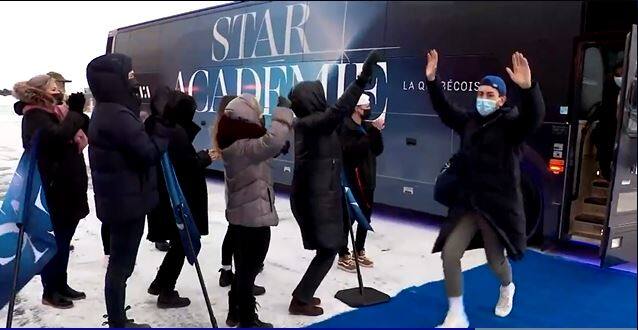 Les acad&eacute;miciens sont arriv&eacute;s en pr&eacute;vision de leur premier spectacle