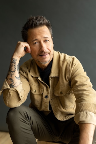 Première photo de couple pour Stéphane Rousseau et Julie Perreault | 7 ...