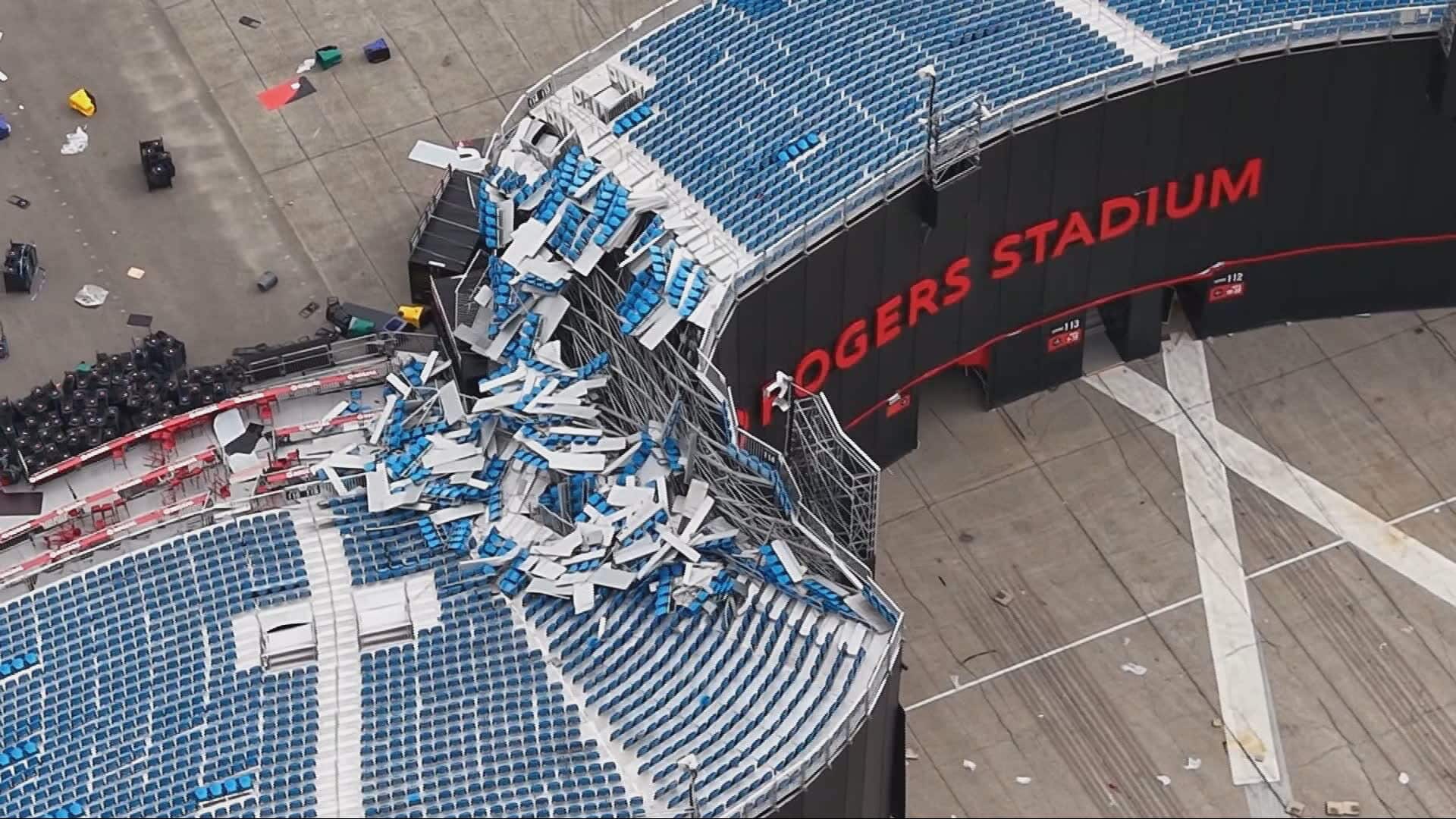 EN IMAGES | Le Rogers Stadium victime de la «tempête du siècle» à Toronto
