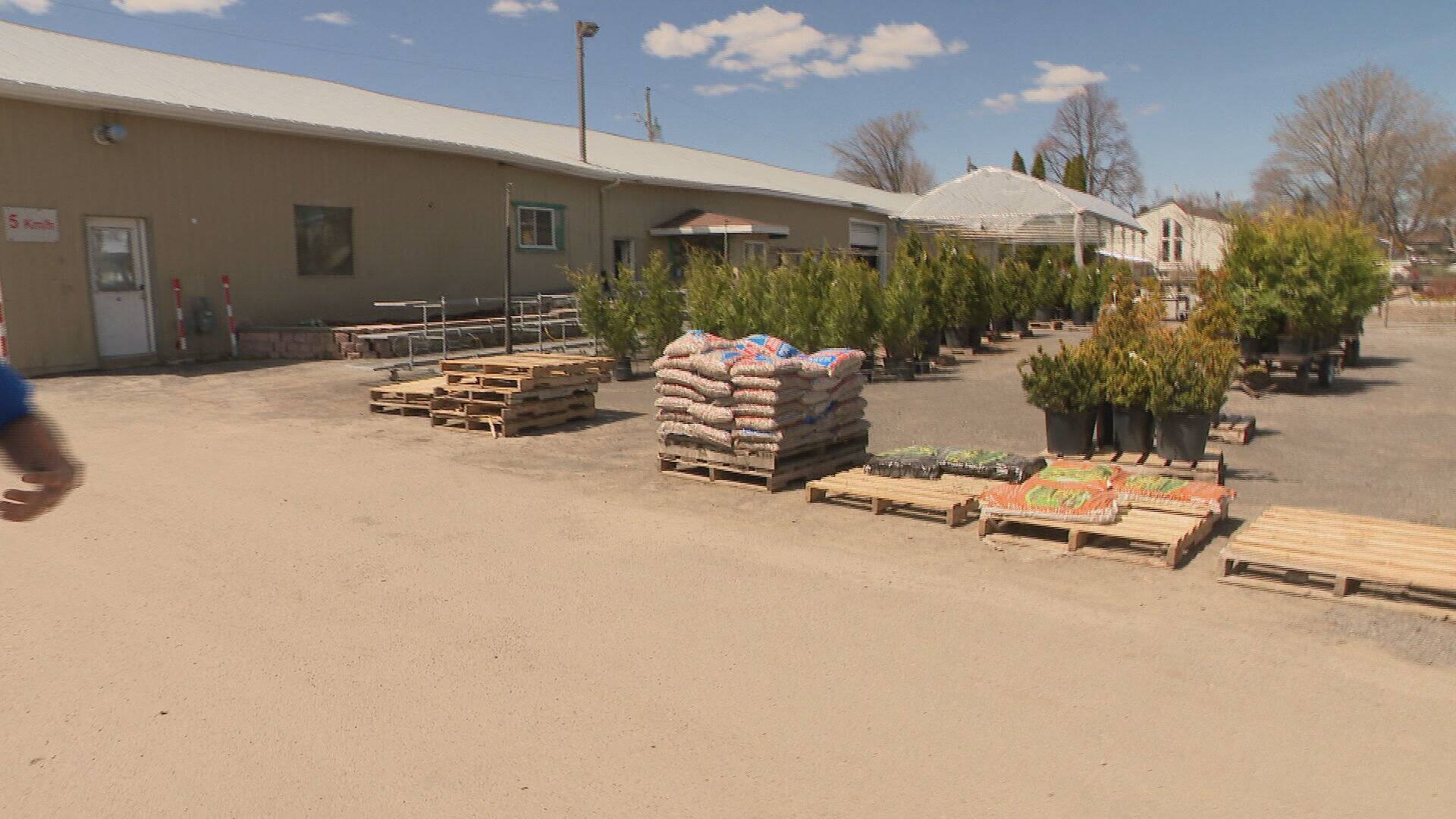 La saison du jardinage est lancée à Québec | TVA Nouvelles