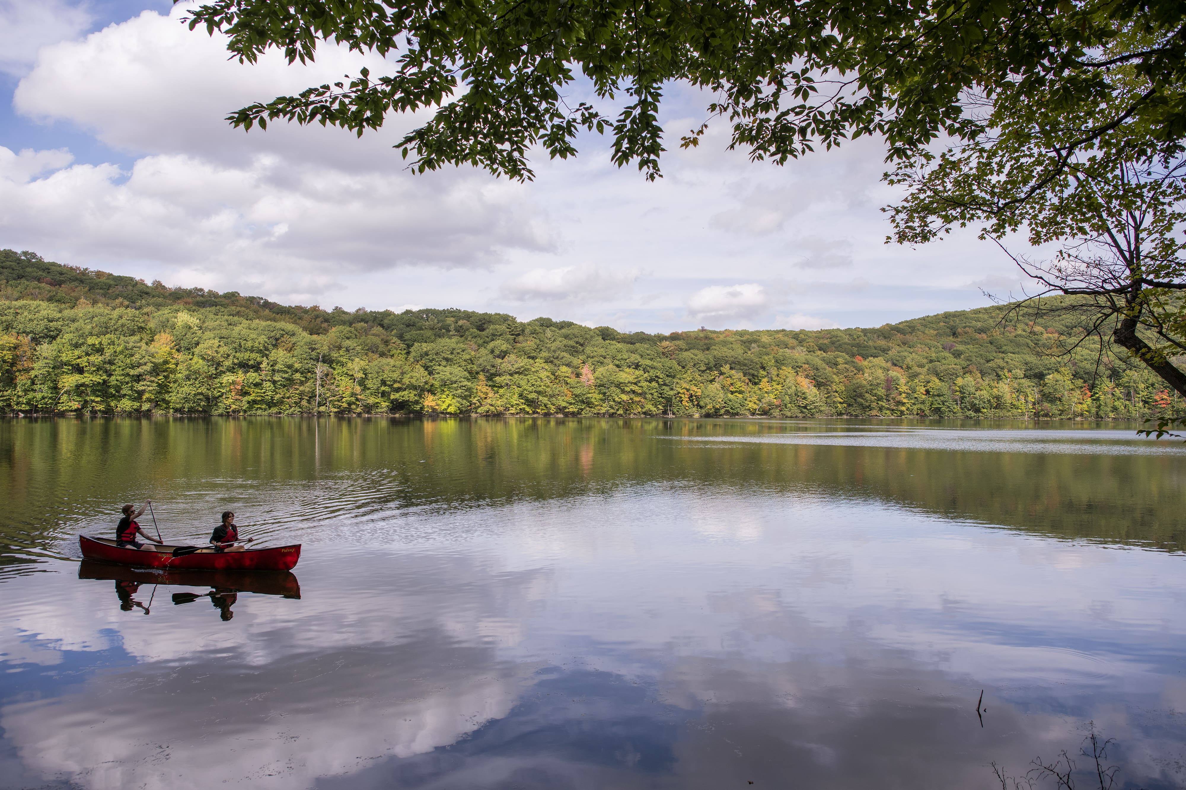 Lac des Bouleaux, parc national du Mont-Saint-Bruno, Montérégie