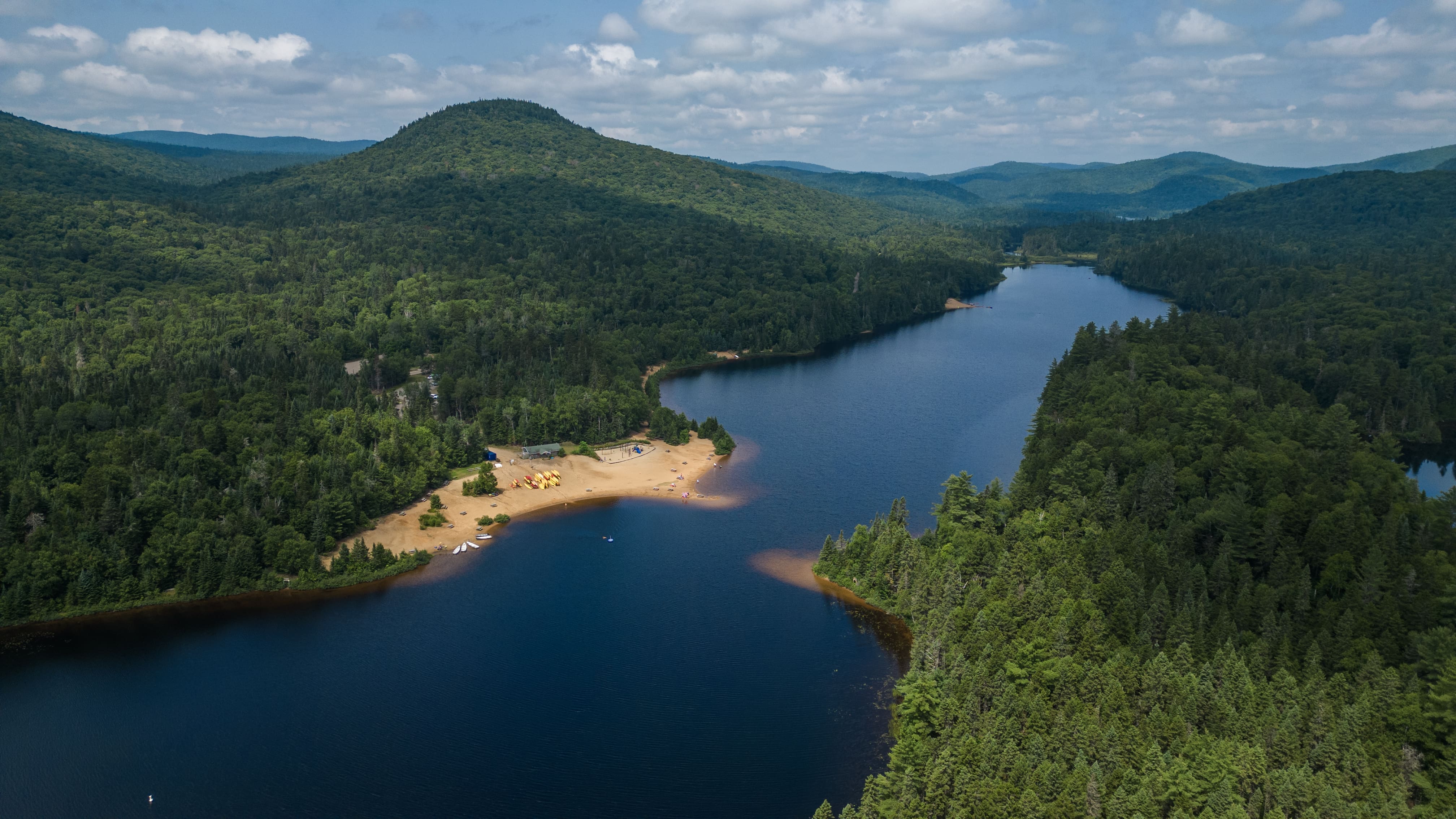 Plage du lac Provost, parc national du Mont-Tremblant, Lanaudière