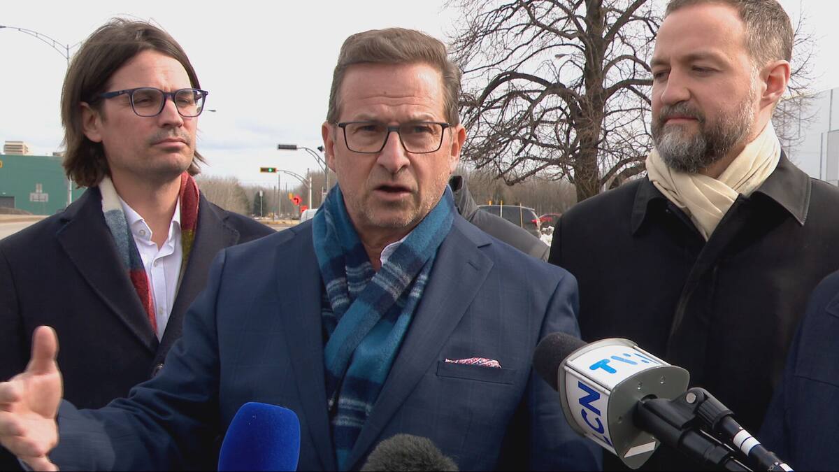 Menace de récession: Yves-François Blanchet ramène la stratégie de fermeture de Gentilly-2