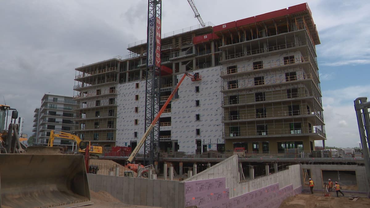 Permis de construction: un délai maximal de 120 jours partout à Montréal dès 2025