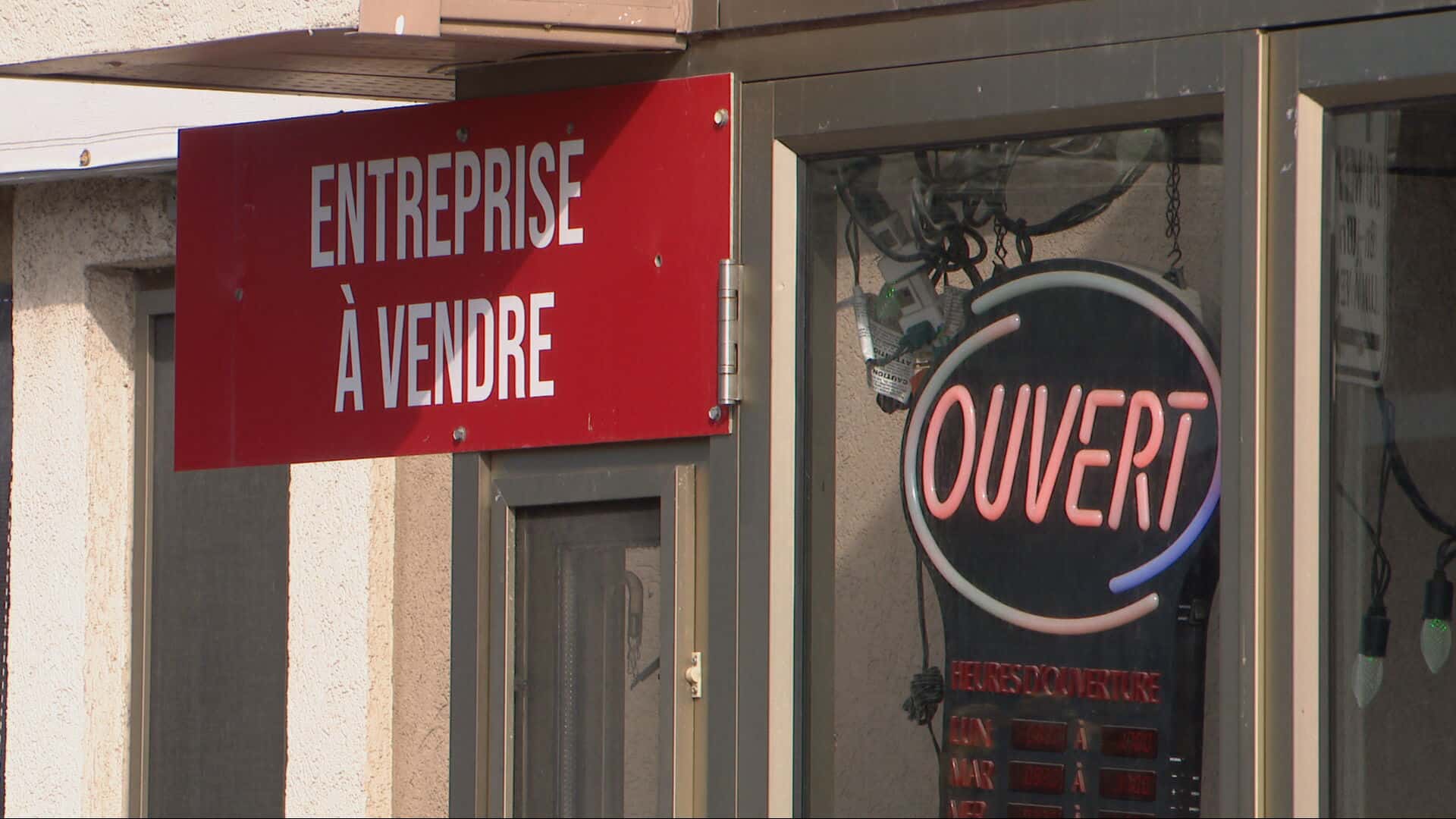 &laquo;C&rsquo;est difficile pour les petites entreprises&raquo;: deux commerces de Trois-Rivi&egrave;res peinent &agrave; trouver de la rel&egrave;ve