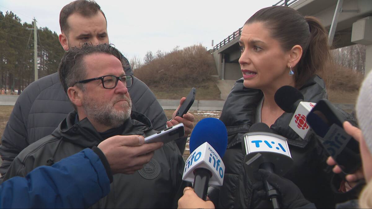 Doublement de la 55: la ministre Guilbault se veut rassurante