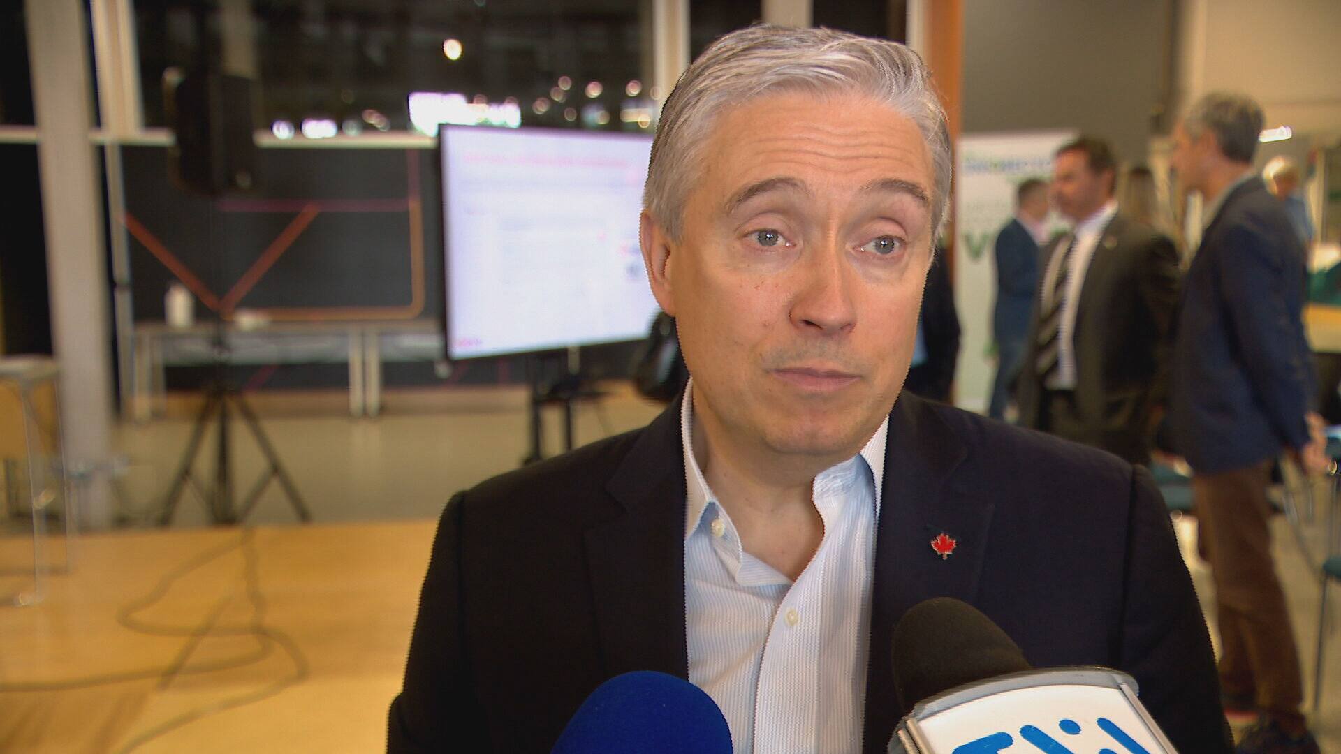 Vente d&rsquo;H&eacute;roux-Devtek: &laquo;C&rsquo;est pr&eacute;occupant&raquo;, affirme le ministre Champagne