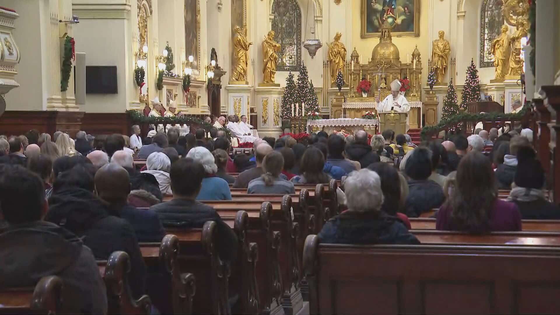 Messe de Noël une tradition toujours aussi populaire TVA Nouvelles