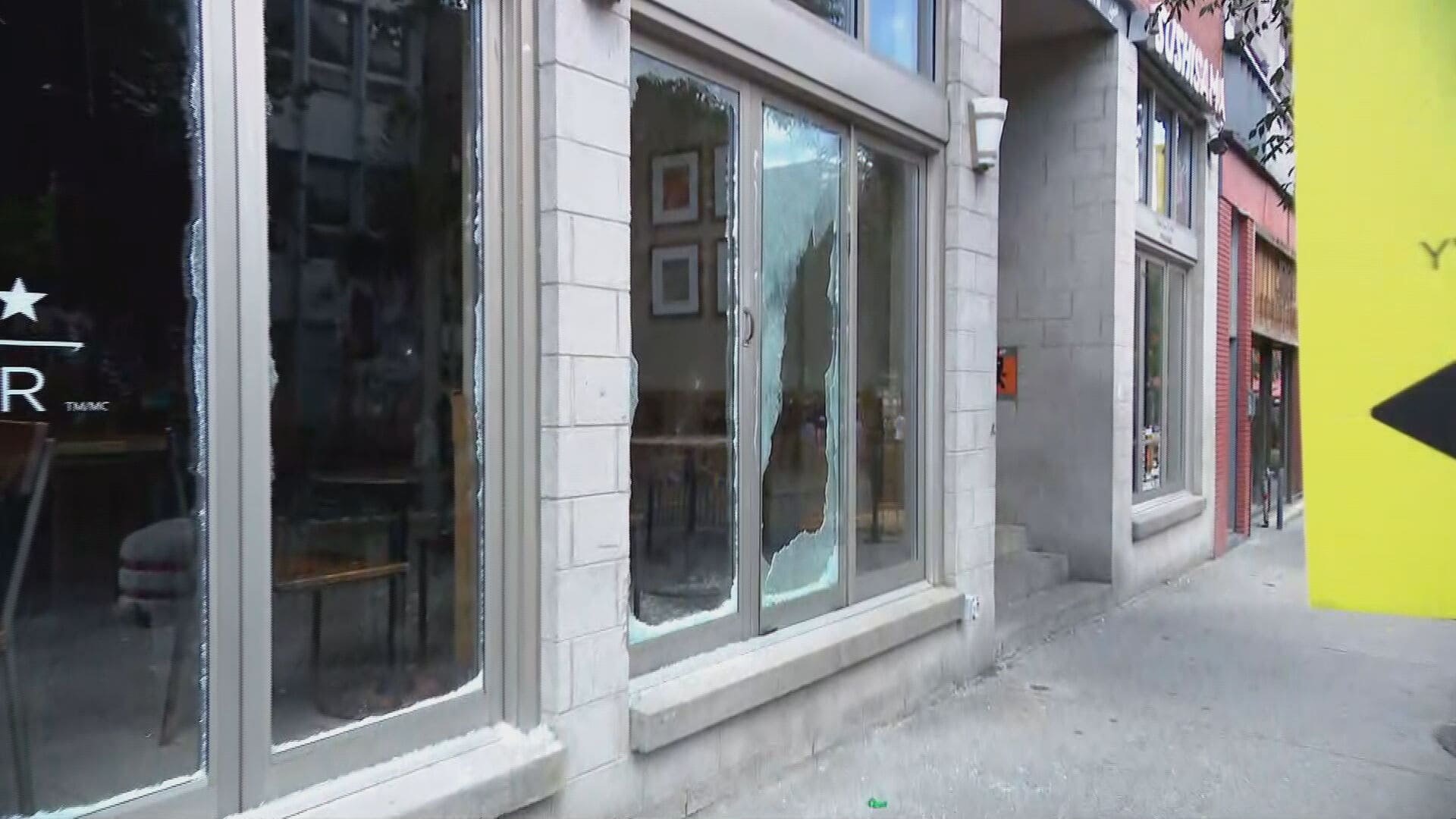 &laquo;Un autre 6000$ &agrave; d&eacute;bourser&raquo;: des commerces vandalis&eacute;s dans le Village lors d&rsquo;une manifestation &agrave; Montr&eacute;al