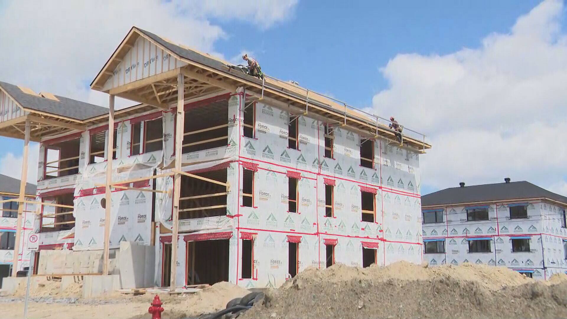 &Agrave; 24h des vacances de la construction, les chantiers commencent d&eacute;j&agrave; &agrave; se vider