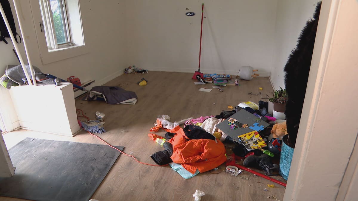 Nelle immagini | Trova la sua residenza saccheggiata dagli inquilini Nelle immagini | Trova la sua residenza saccheggiata dagli inquilini