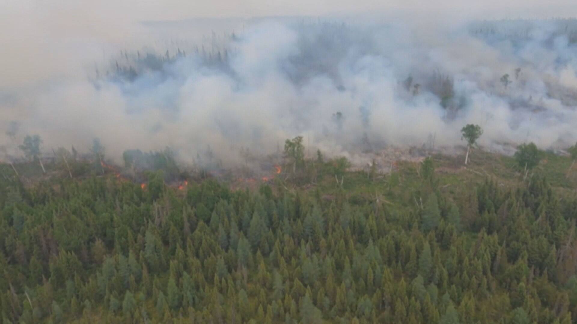 L’immense incendie près de LebelsurQuévillon considéré comme «contenu