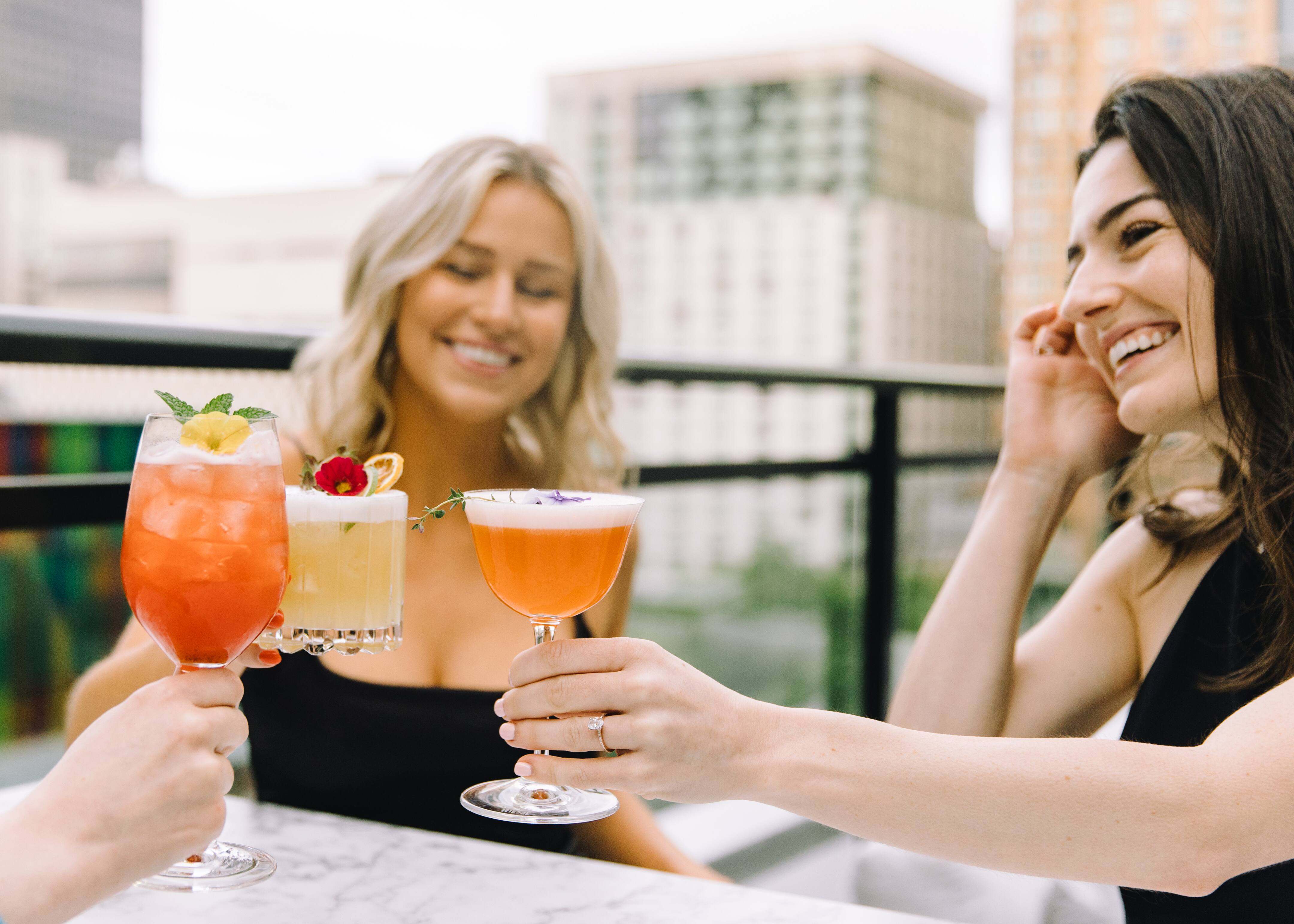 Terrasse de trottoir: il faut &laquo;r&eacute;duire la paperasse&raquo; &agrave; Montr&eacute;al, selon la FCEI