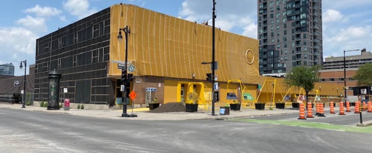 Îlot Voyageur: le proprio des Canucks veut construire plus haut au-dessus de Berri-UQAM