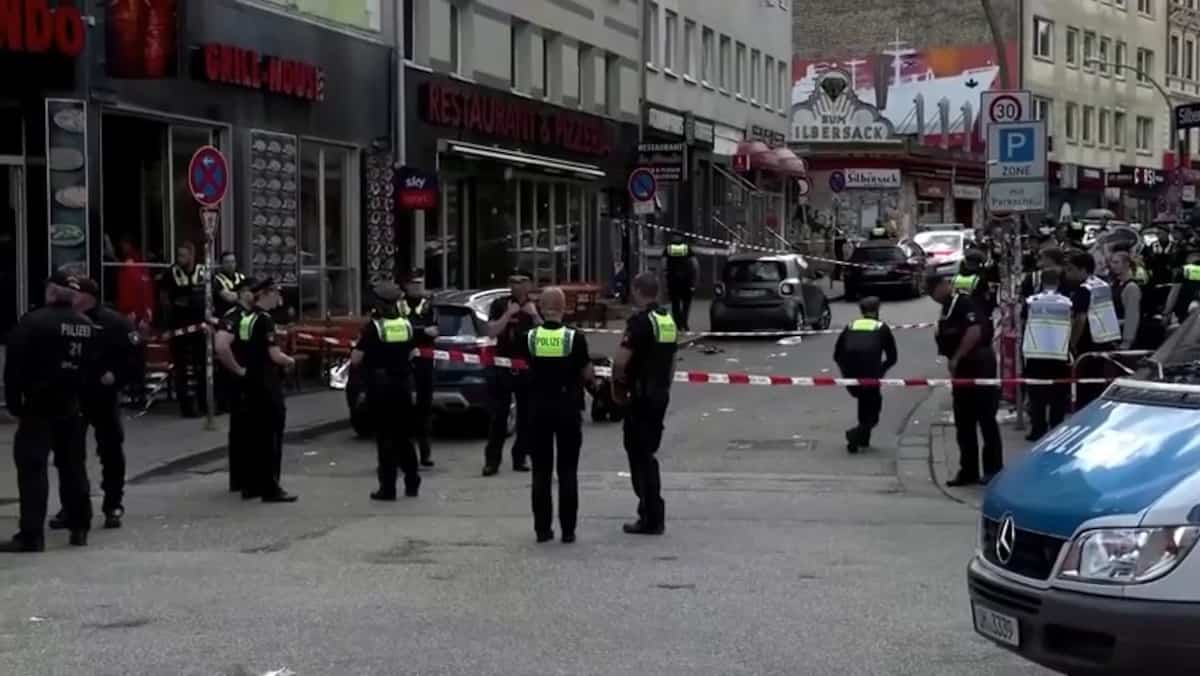 Un homme attaque la police avec une pioche et un cocktail Molotov en marge d'un match de l'Euro en Allemagne