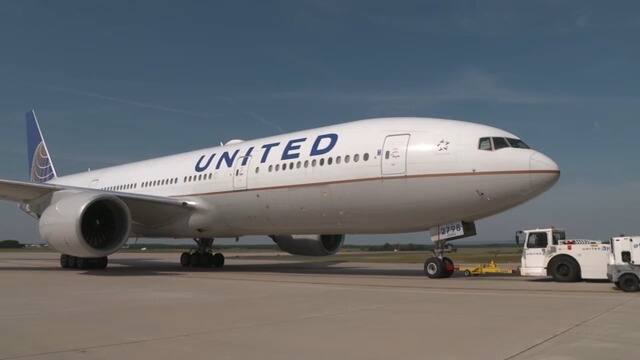 United Airlines Grounds All Flights - Untitled214e96a0 38f0 45e0 80b6 4b0c5f32598f ORIGINAL 