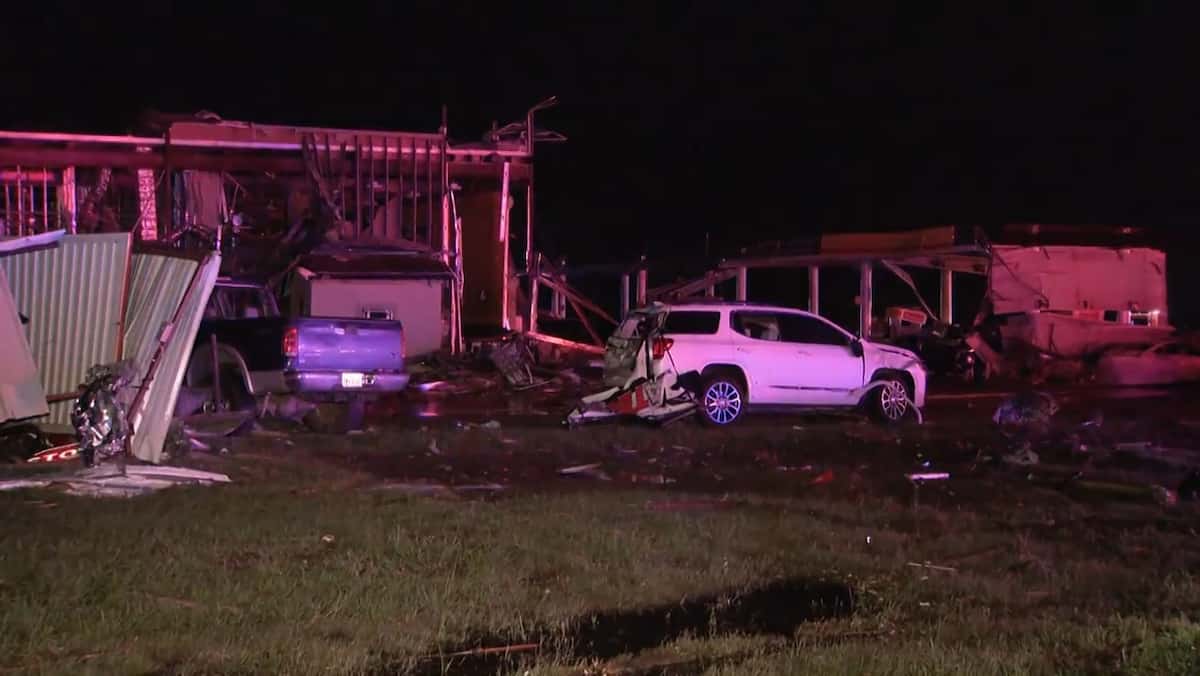 Au moins deux morts dans des tornades au Texas