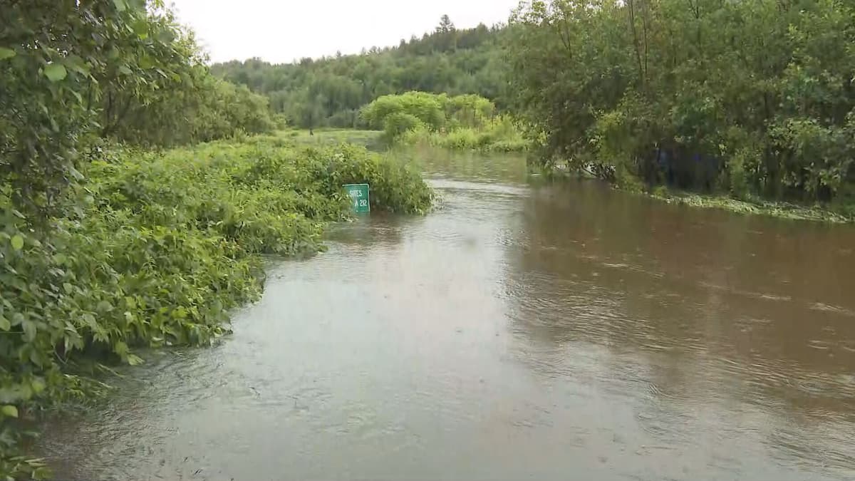 EN IMAGES Les Pluies Diluviennes Causent Des D g ts En Estrie TVA en-images-les-pluies-diluviennes-causent-des-d-g-ts-en-estrie-tva
