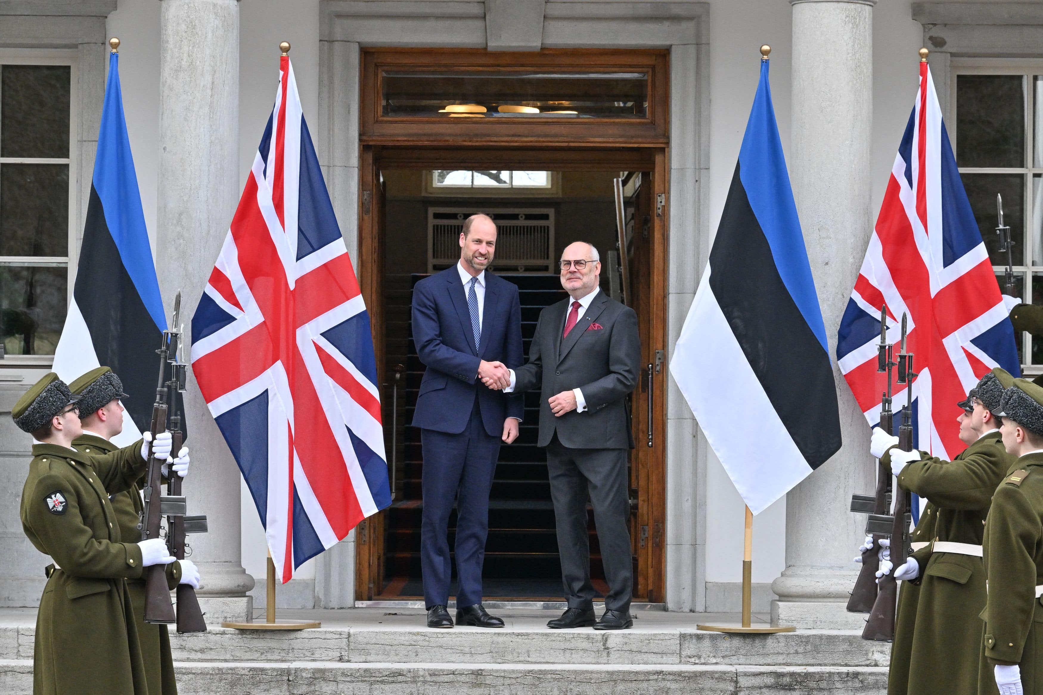 Image principale de l'article Ils se mêlent de politique