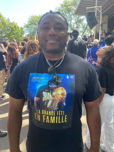 NBA冠軍的體育教練和體育治療師弗拉基米爾·阿夫拉尼(Vladimir Afrani)是洛金·多特(Loginz Dort)的英雄之一。他於2025年8月21日(星期四)在蒙特利爾 - 納爾德(Montreal-Nord Borough)舉行集會,於週四在蒙特利爾 - 納德(Montreal-Nord Borough)舉行。