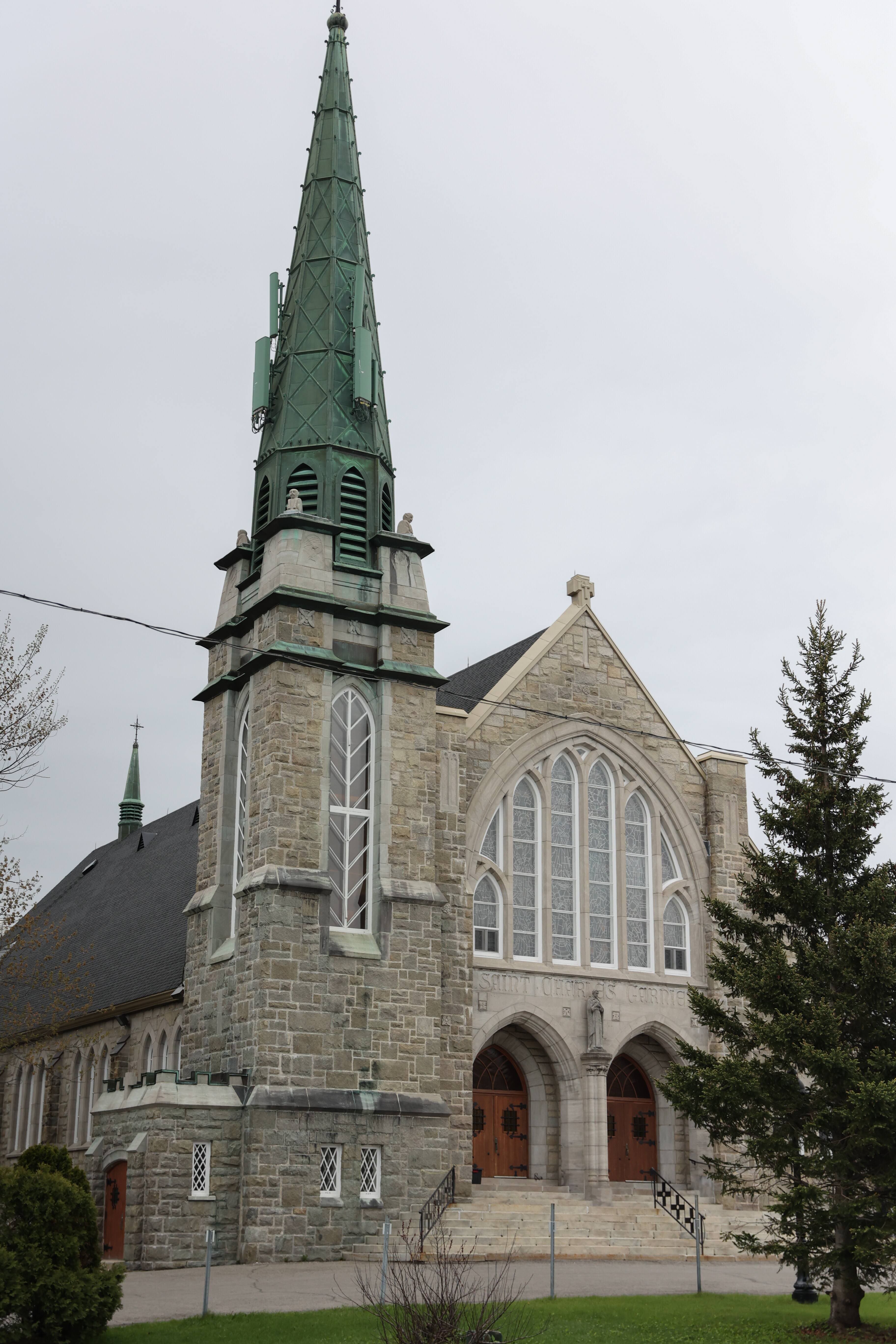 L'église SaintCharlesGarnier forcée de fermer JDQ