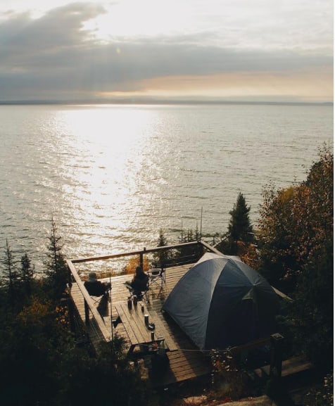 10 lieux enchanteurs où camper à Charlevoix