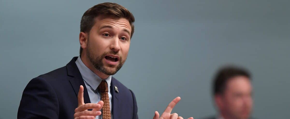 Gabriel Nadeau-Dubois veut un front commun contre «l’ingérence» albertaine