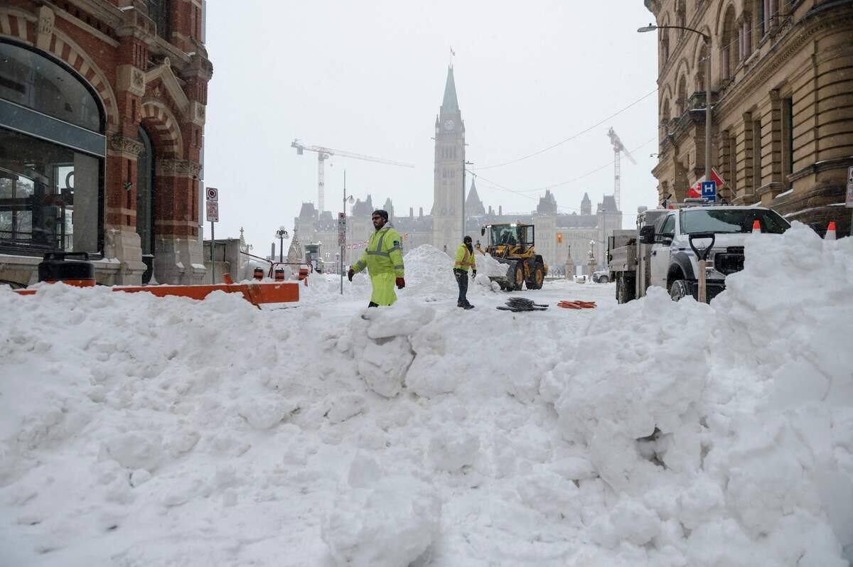 Une enqu&ecirc;te ouverte sur le d&eacute;mant&egrave;lement de la manifestation &agrave; Ottawa