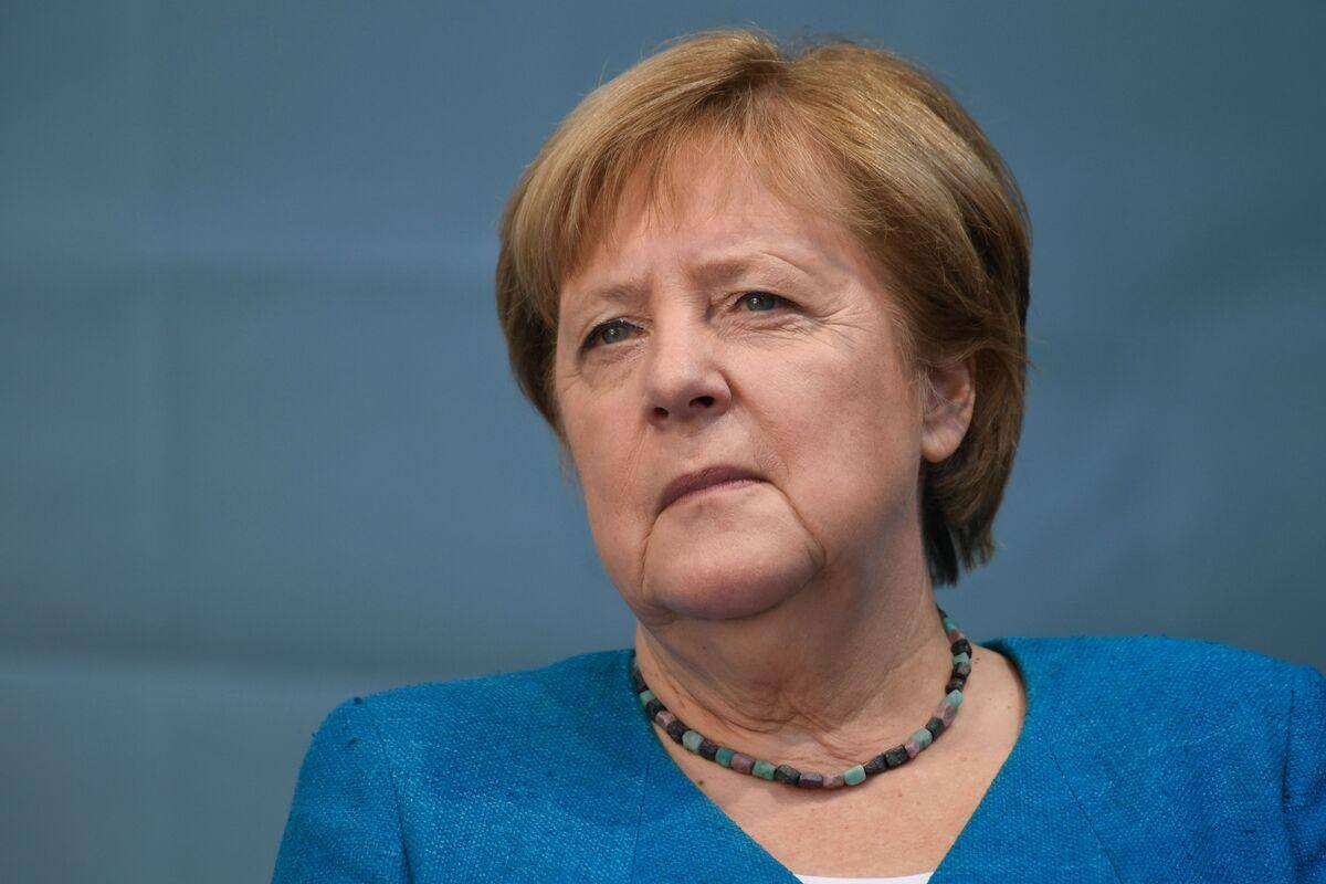 Merkel exhorte les partis au dialogue apr&egrave;s les &eacute;lections