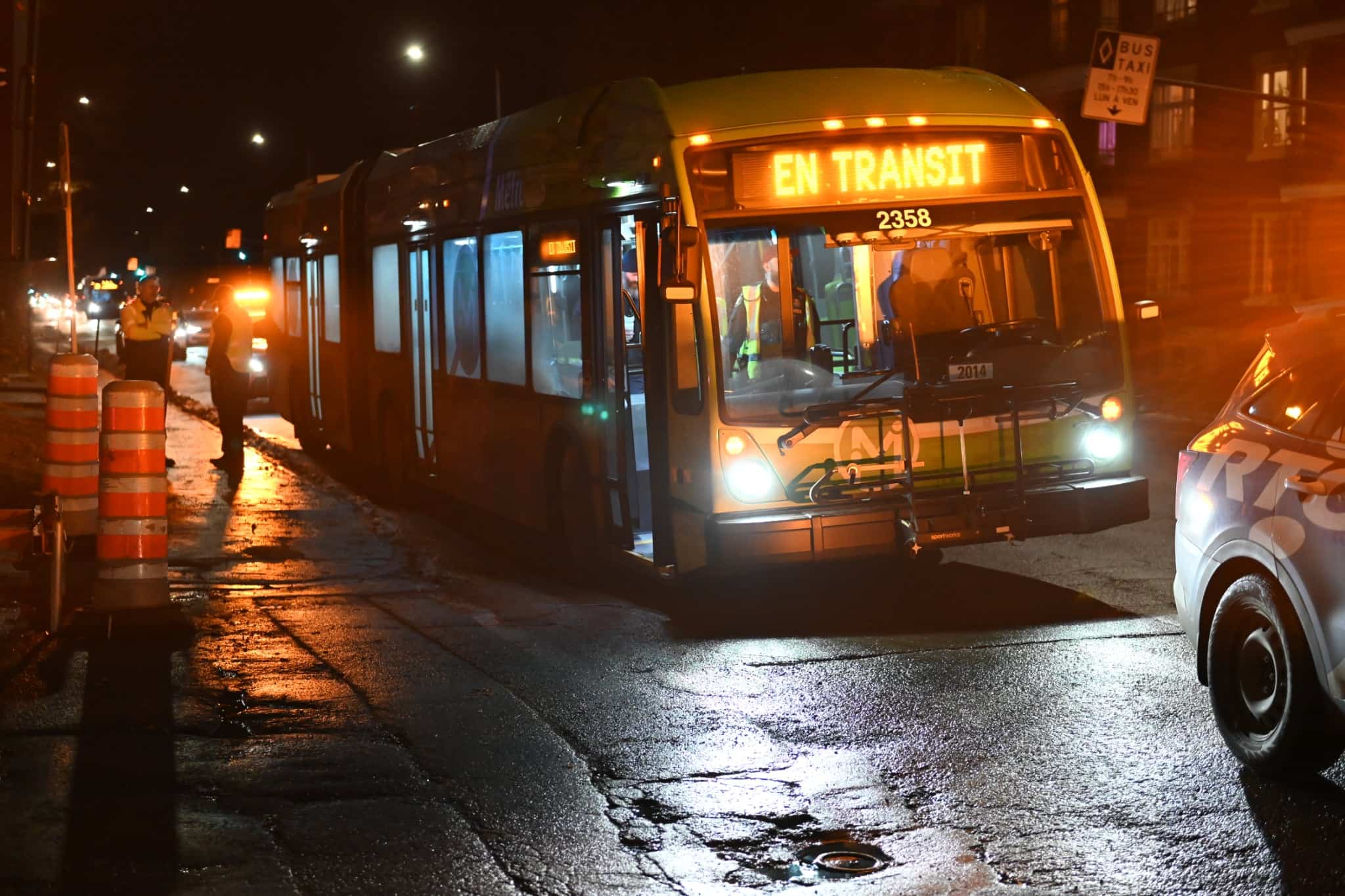 Une piétonne est grièvement blessée par un autobus du RTC à Québec ...