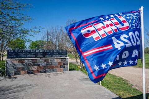 Trump, anti-federalizmin eski kalesi Waco'daki bir toplantıda