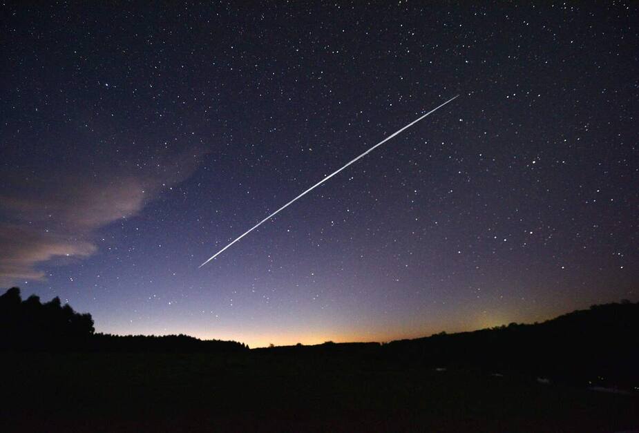 Une photo des satellites de Starlink au-dessus de la Floride en février dernier