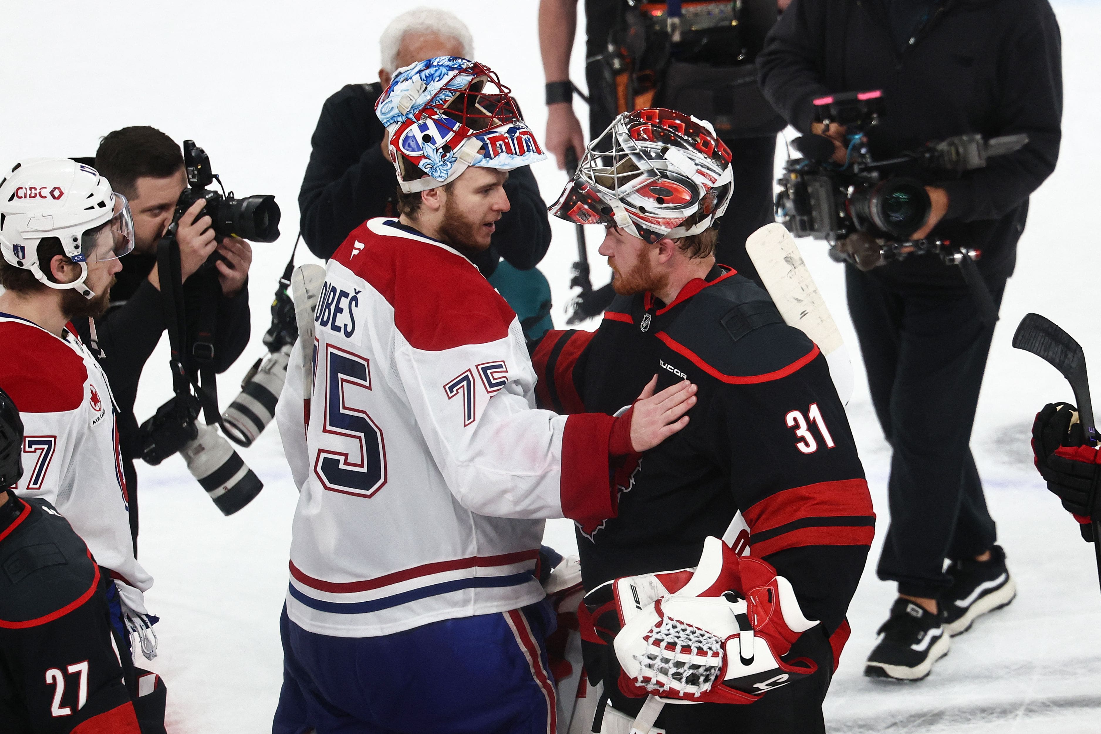 «Ce furent des jours difficiles»: après la victoire des Hurricanes, Frederik Andersen revient sur le décès de son agent, Claude Lemieux