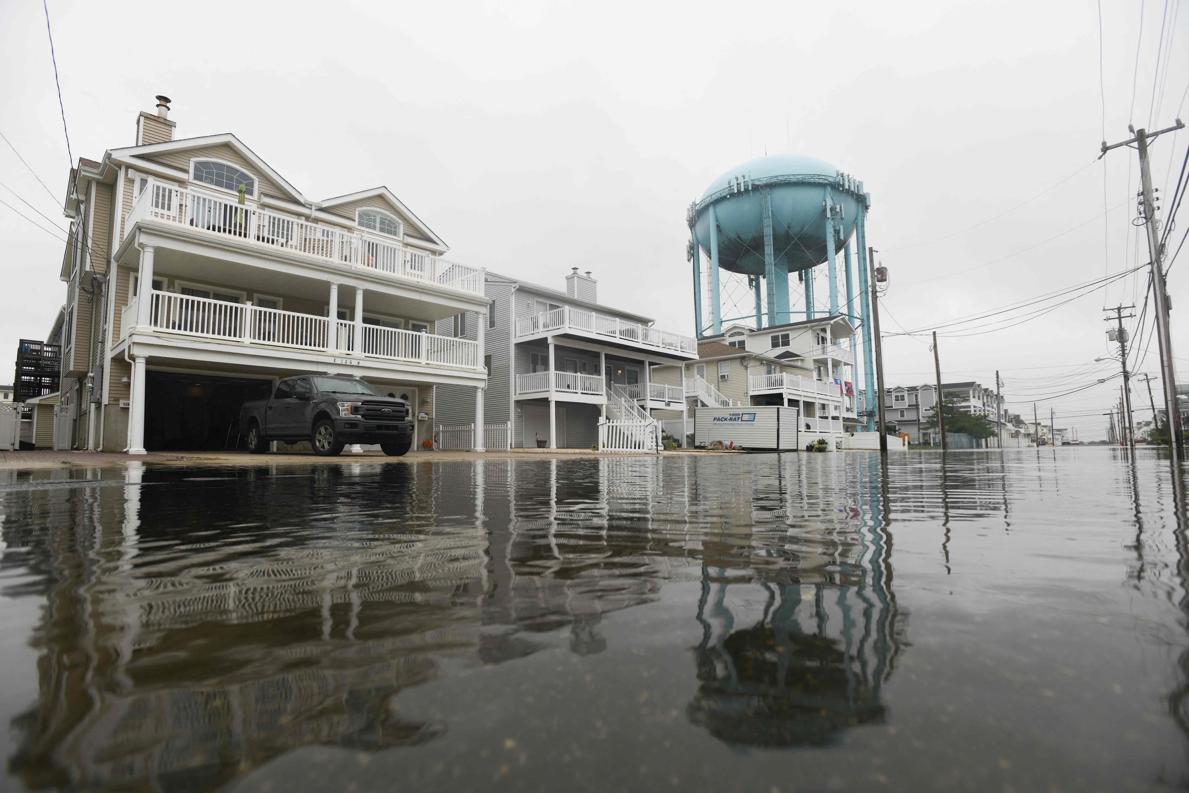 EN IMAGES | Inondations, dégâts et pannes de courant dans le nord-est des États-Unis