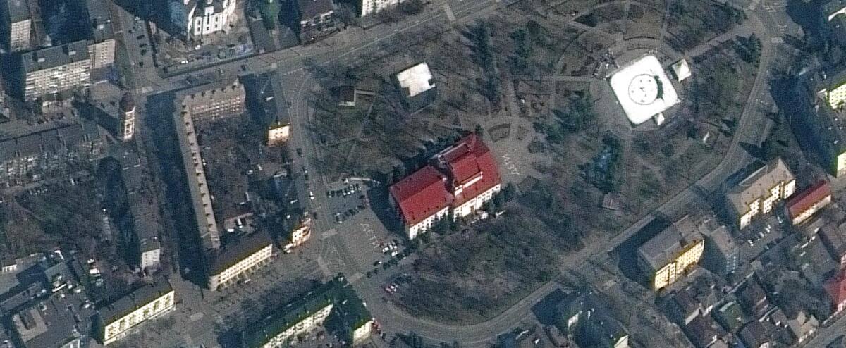 Ukraine : «plus d’un millier» de personnes s’abritaient dans le théâtre bombardé