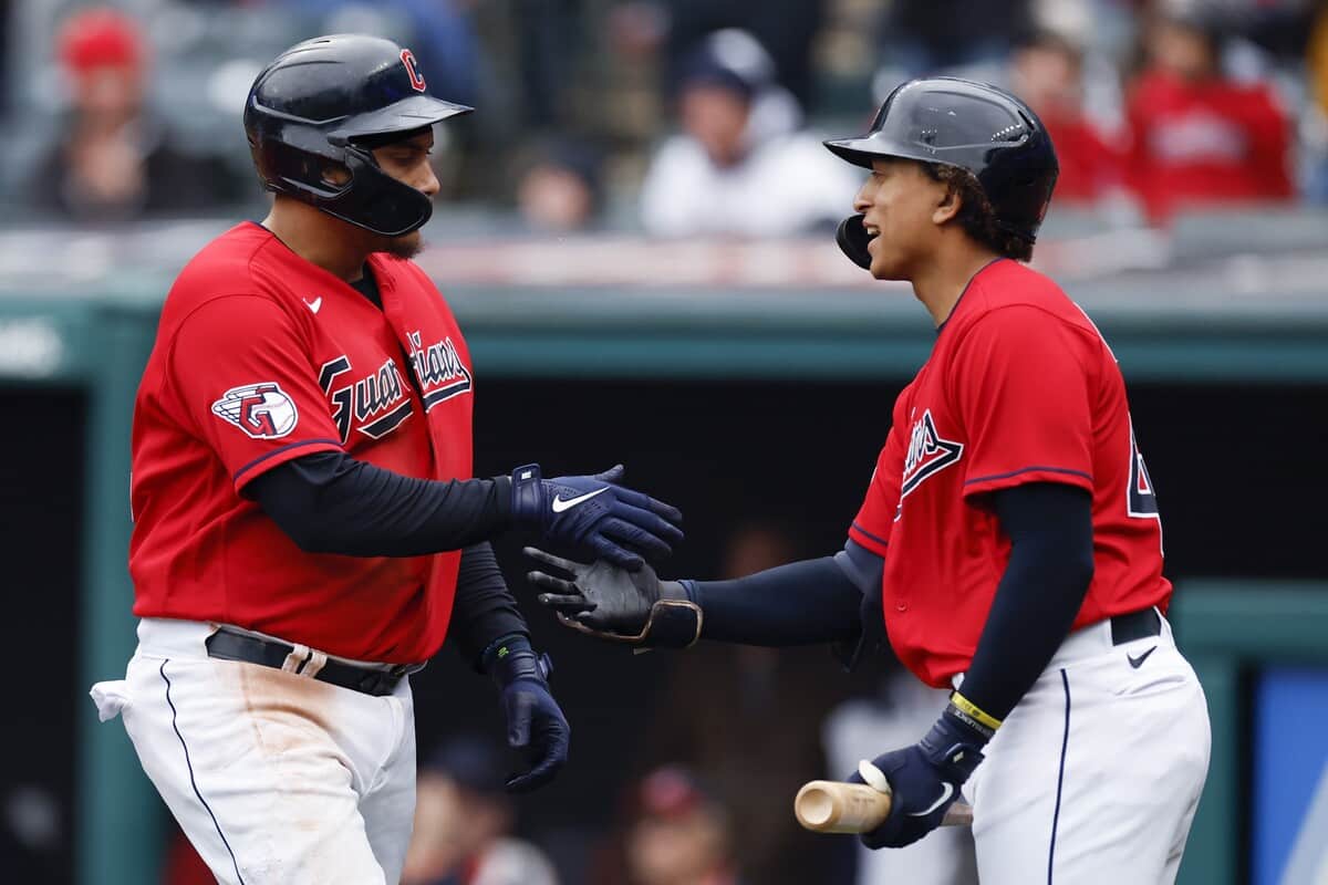 Baseball : deux frères frappent un circuit dans la même manche | JDQ