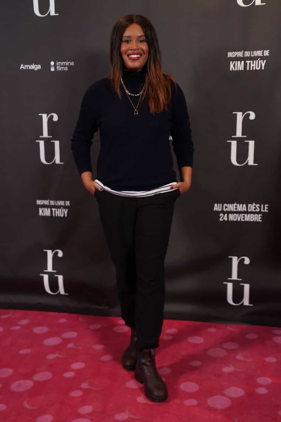 Voyez toutes les vedettes sur le tapis rouge de la première du film «Ru ...