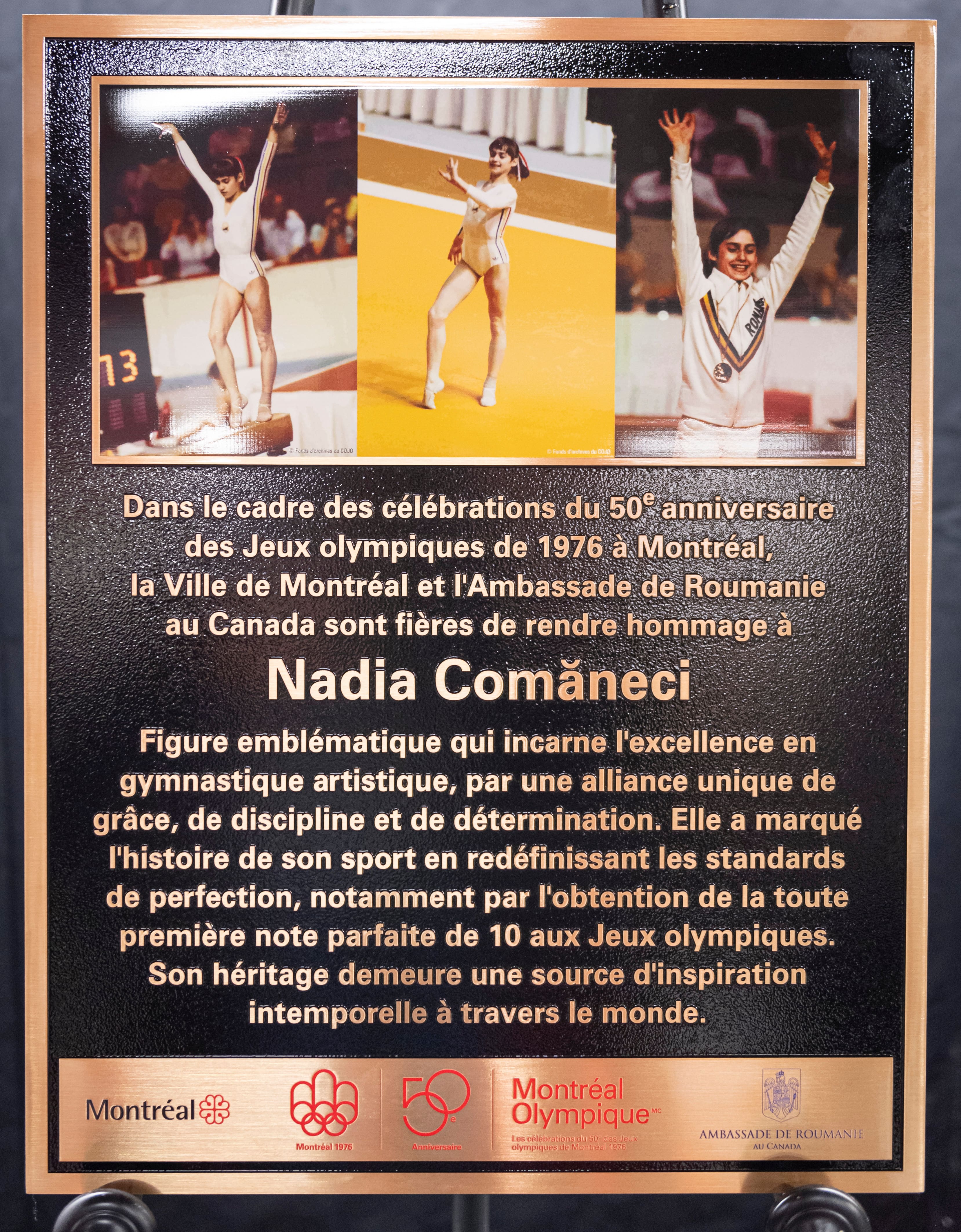 Plaque commémorative de Nadia Comaneci dévoilée le vendredi 31 juillet 2026, au centre Claude-Robillard, dans le cadre du 50e anniversaire des Jeux olympiques de Montréal.