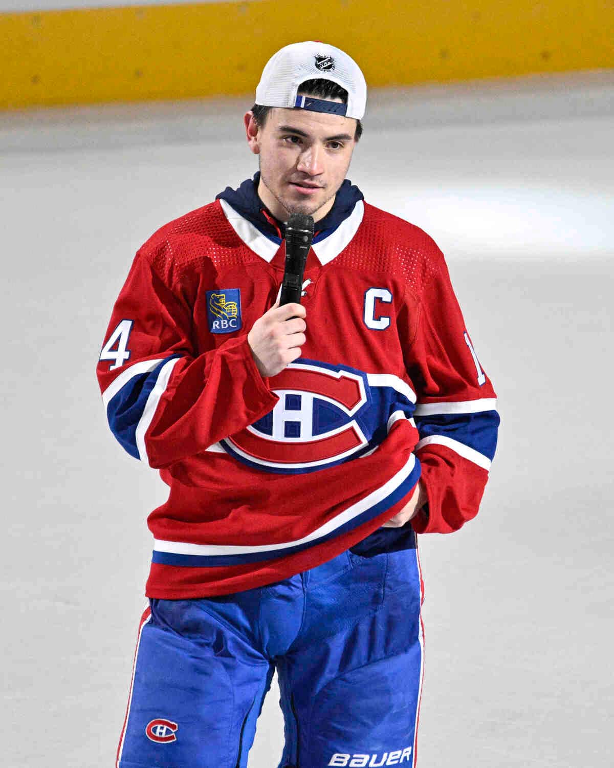 &laquo;Je ne comprends pas que Nick Suzuki, le capitaine, n&rsquo;a pas appris le fran&ccedil;ais en cinq ans!&raquo;