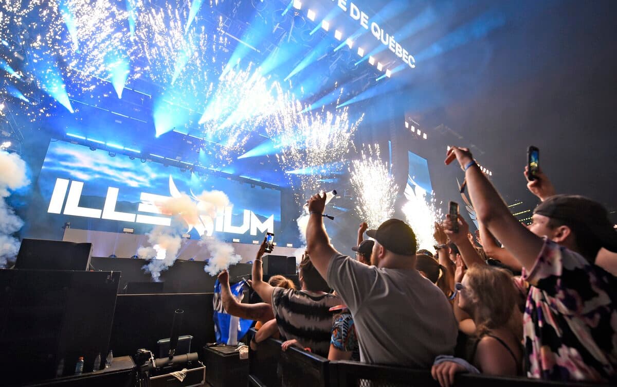 [VIDÉO] Festival d'été de Québec: (re)vivez le party Illenium sur les ...