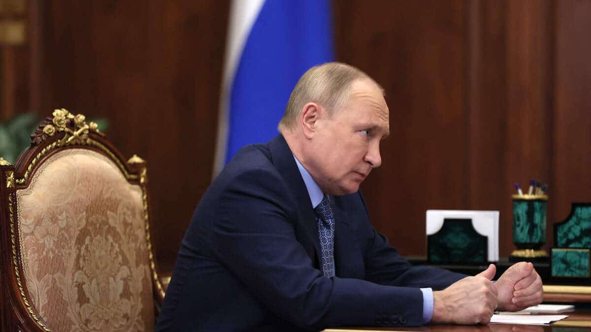 Putin nomina il nuovo comandante in capo delle forze russe Putin nomina il nuovo comandante in capo delle forze russe
