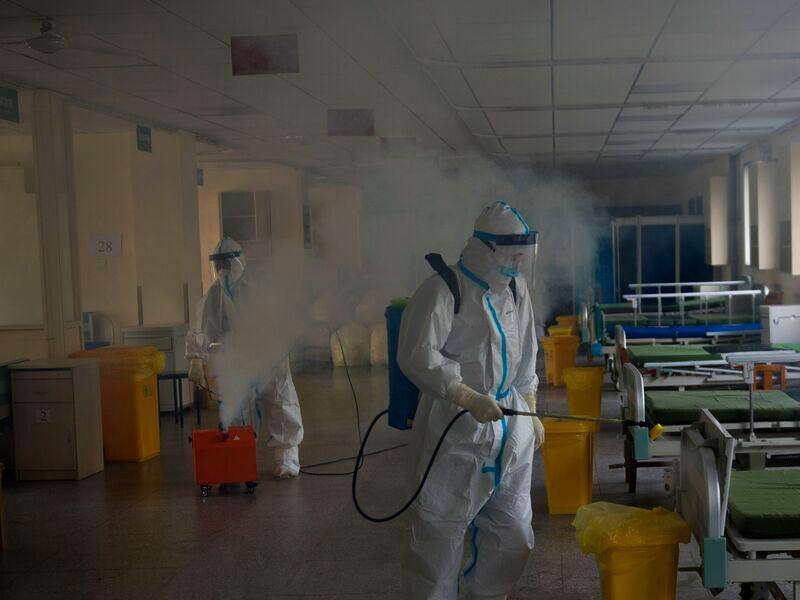 Coronavirus, l'exemple Ferrari pour se remettre au travail: écouvillons de tapis (et plus) Coronavirus, l'exemple Ferrari pour se remettre au travail: écouvillons de tapis (et plus)
